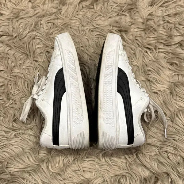 Puma sneakers size 8.5 - Image 7