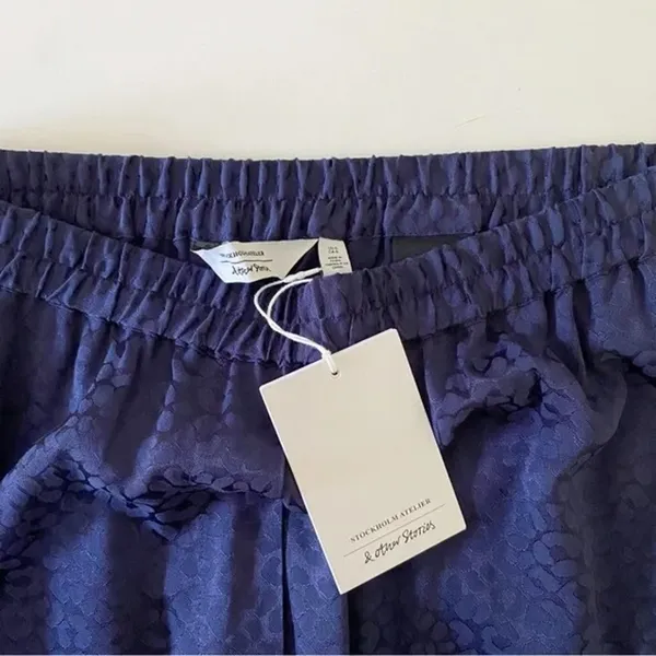 & Other Stories Leopard Print Jacquard Satin Wide Leg Pants NWT Navy Size 6 $79 - Image 9