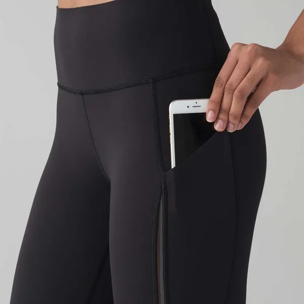 Lululemon Pace Perfect  Cropped Legging - Image 3