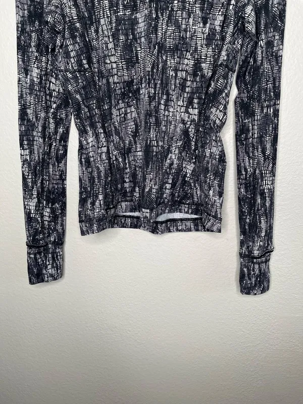 Lululemon Rulu Run Long sleeve pullover thumbhole sleeve 4 - Image 3