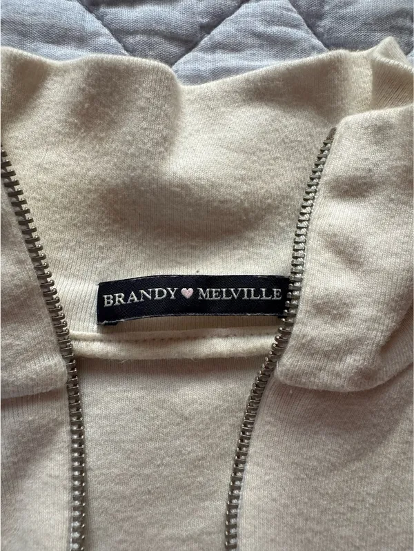 brandy melville white quarter top - Image 2