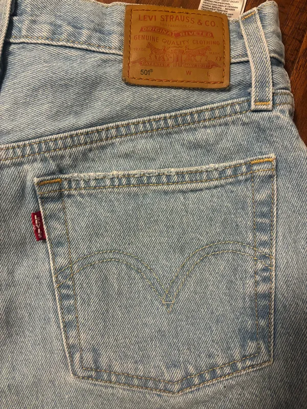 Levi’s 501 Denim Shorts High-Rise Distressed - Image 4