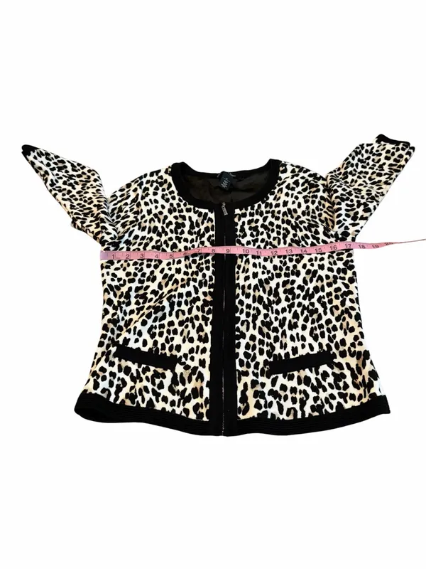 White House | Black Market full zip leopard print cardigan - Image 3