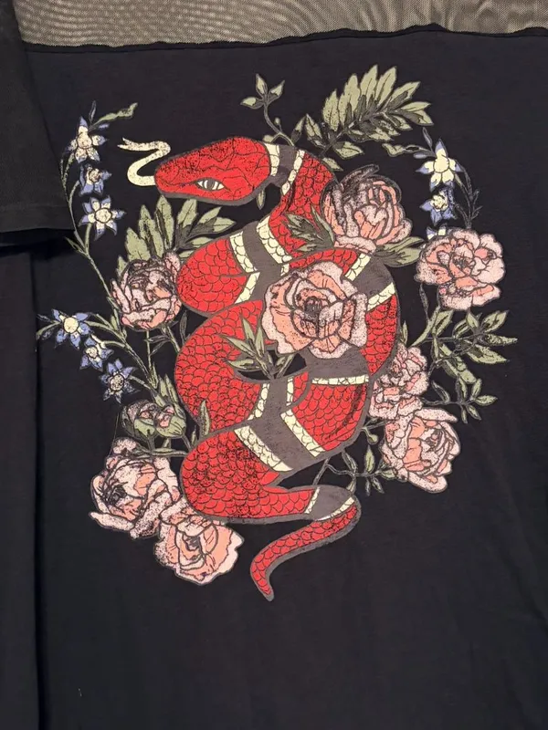 Torrid Black Red Mesh Snake Rose Pullover T-Shirt Blouse Size 1 1X - Image 2