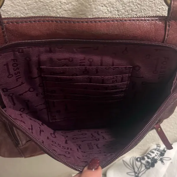 ✨Fossil Wine Crossbody Adjustable with Key Charm✨ - Image 5