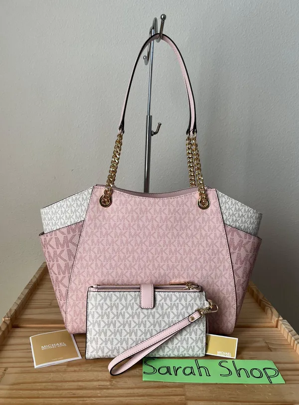 Michael Kors Purse And Wallet - Image 2