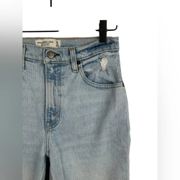 Abercrombie 90s Straight Ultra High Rise Distressed Jeans 26 short 2S Light Wash - Image 6
