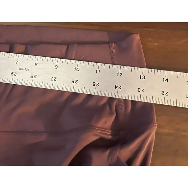 Zyia Active Wine Pocket Brilliant Hi-Rise Capris Size 12 - Image 4