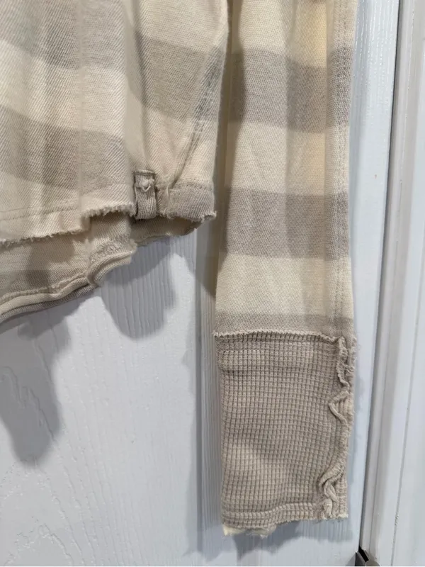 NWOT Free People We The Free Size M Tan Cream Striped Thermal Knit V Neck Top - Image 5