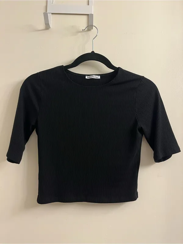 Reformation Janine Black Ribbed Tee Size Small - Image 4