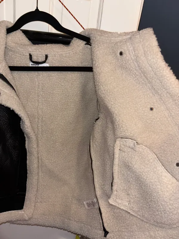 Winter Jacket Size L - Image 4