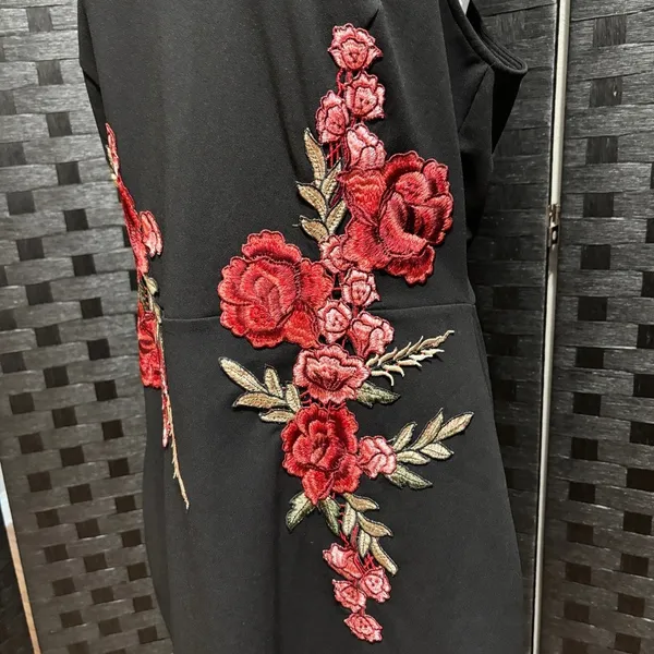 NWT Symphony Plus Dress Black‎ Floral Embroidered Halter Bodycon Cocktail 1XL - Image 3
