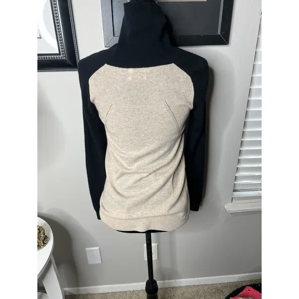 Vince Cashmere Sweater Women's XS COLORBLOCK black/beige Turtleneck Long‎ Sleeve - Image 4