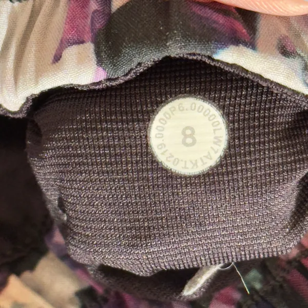 361 | Lululemon Tracker Short‎ Women 8 Floral Print Lined Running Shorts - Image 6