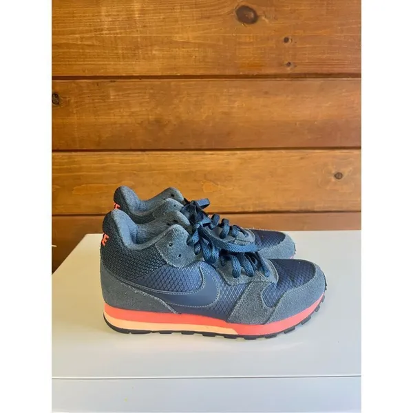 Nike MD Runner 2 Mid Women's 807172-448 Navy Running Shoes Size 6 - Image 2