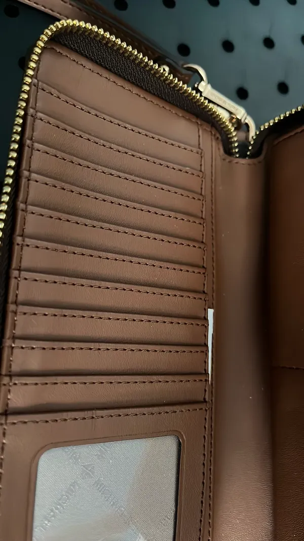 Michael Kors Wallet Wristlet Jet Set Large - Image 3