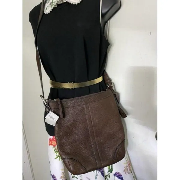 coach shoulder brown leather cross body bag - Image 6