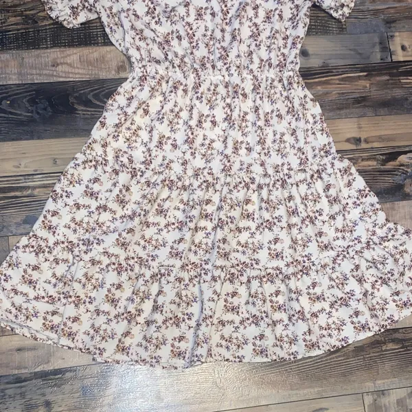 Floral Tiered Midi Dress in White with Mauve Print - Image 6