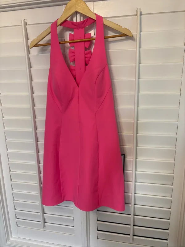 Seni & Cade Pink Bow Back Dress Size Medium - Image 2