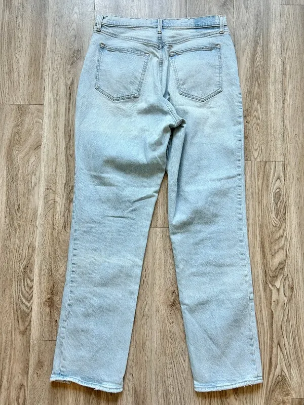 Abercrombie & Fitch The 90s Straight Ultra High Rise Split Hem Jeans Light Wash - Image 7