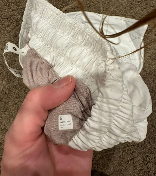 Lululemon Hotty Hot Shorts 4” - Image 4