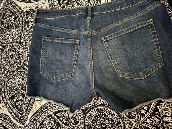 Old navy jean shorts  - Image 3
