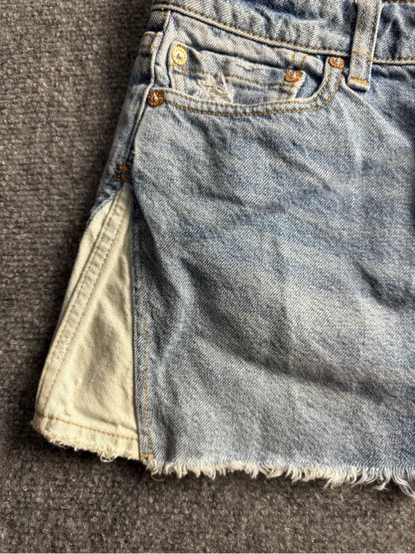 We the Free by Free People Woman Size 25 two-tone light wash denim mini Skirt - Image 2