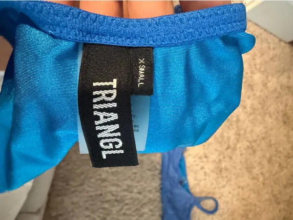 Blue glittery triangl bathing suit size Xs - Image 3