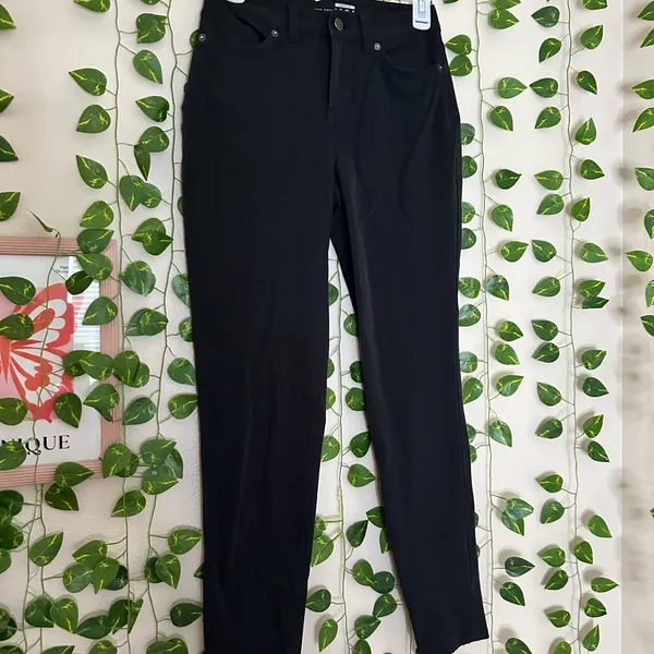 Nike black pants/ jeans size 0 slim fit women’s - Image 2