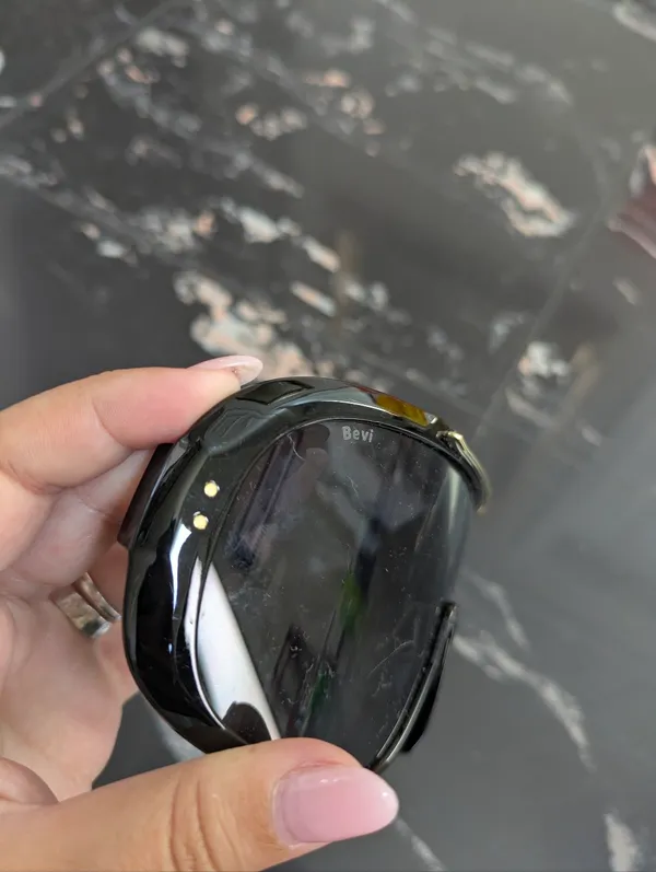 Bevi Oversized Shield Sunglasses Black - Image 3