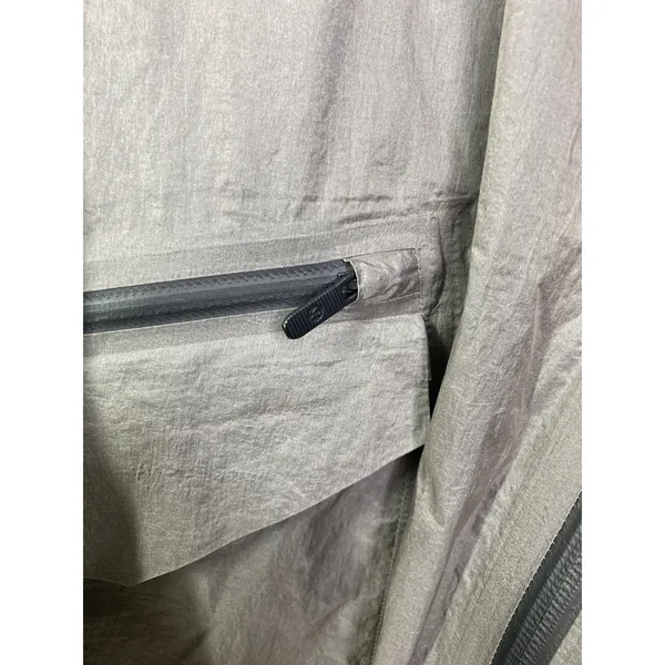 Lululemon Drizzle Down Lightweight Grey Full‎ Zip Rain Jacket Women's Size 10 - Image 5