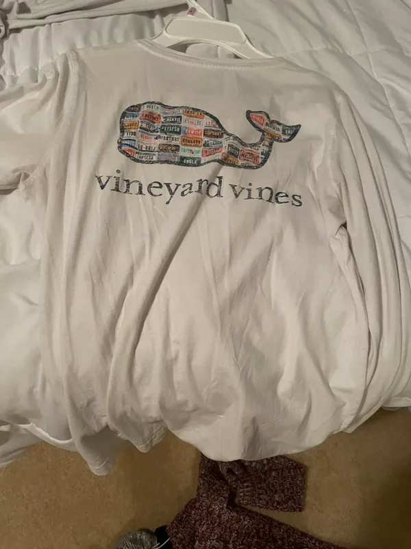 Vineyard Vines Long Sleeve - Image 2