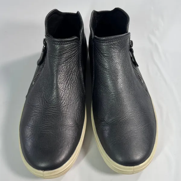 ECCO Soft‎ 7 Tred Women's Bootie Sneakers 40 US 9 Black Leather Side Zip Shoes - Image 2
