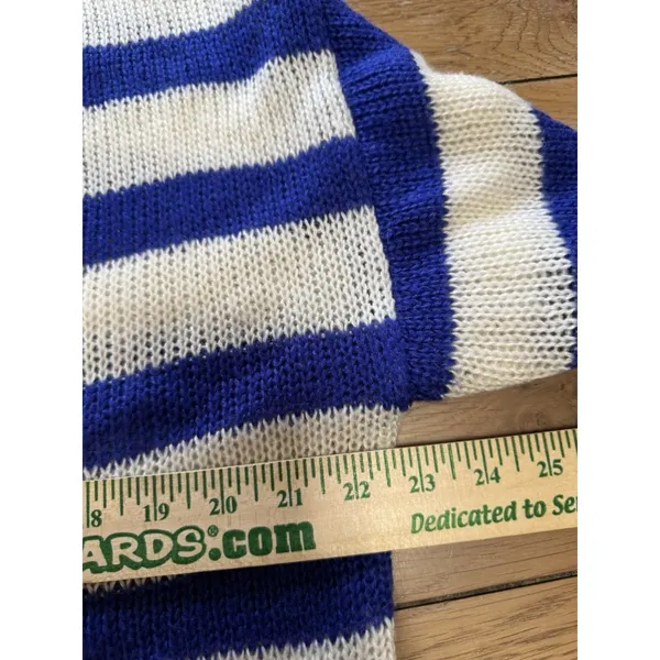 LuLaRoe Oversized Cardigan Sweater White Blue Stripes Size Medium Button‎ Preppy - Image 5