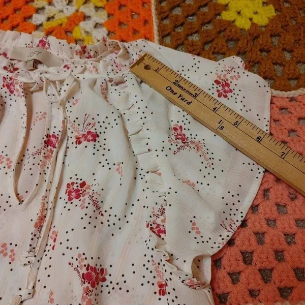 LOFT Size Medium M Sheer Floral Polka Dot Light Pink Blouse Flowy kawaii Cute - Image 11
