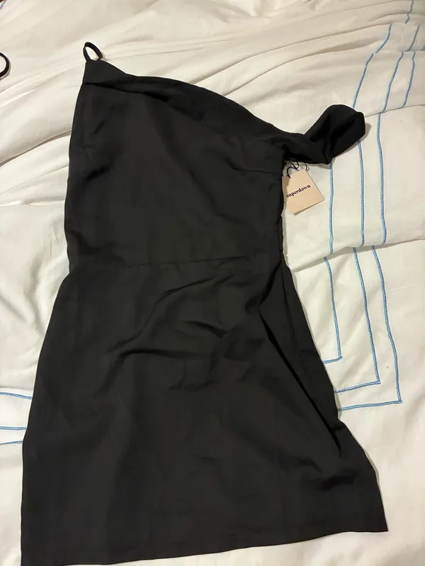 superdown Black Off-The-Shoulder Mini Dress - Image 2