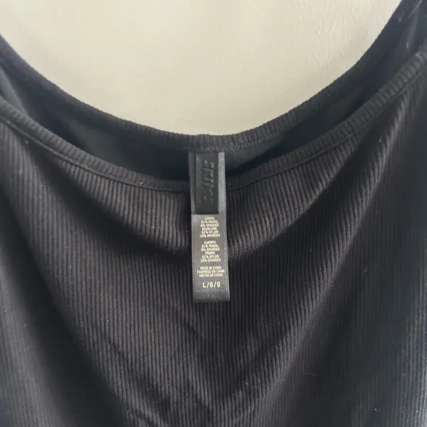 SKIMS Soft Lounge Scoop Onesie Bodysuit - Image 3