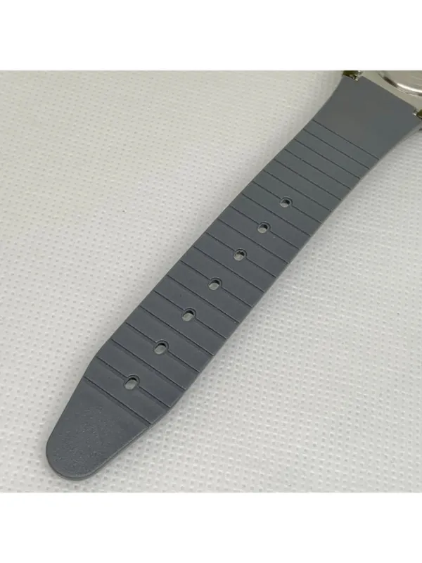 Vintage Timex Expedition Watch 33mm 100MWR gray plastic band running - Image 8