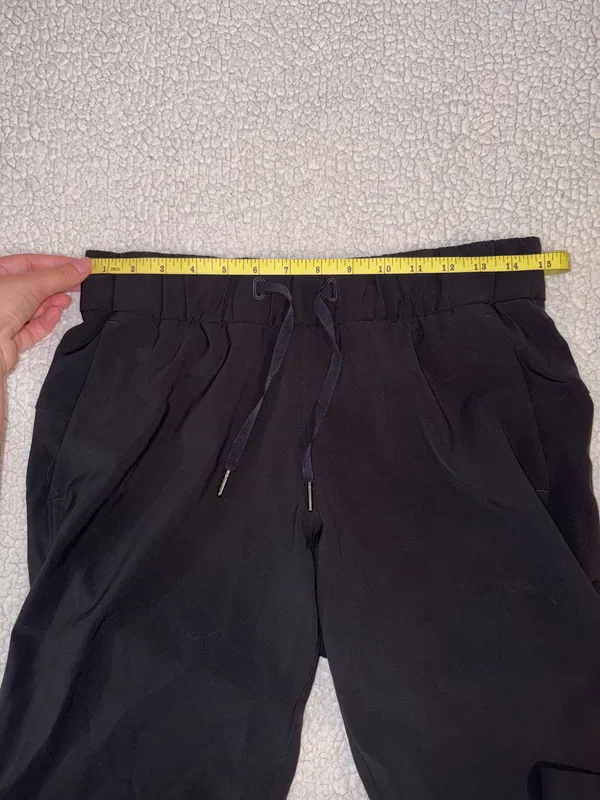 Lululemon On The Fly Pants Woven - Image 9