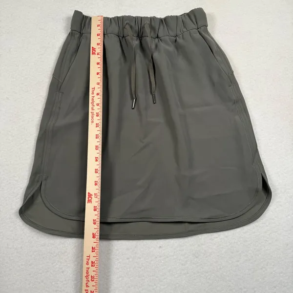 Lululemon On the Fly Skirt Women 6 Sage Green Drawstring Athletic Athleisure - Image 5