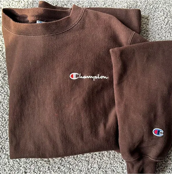 Champion Crewneck - Image 2