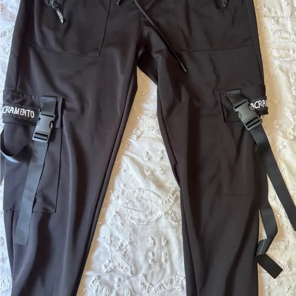 S BLACK CARGO JOGGERS WITH buckles and design - Image 6