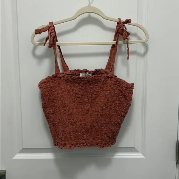 Abercrombie & Fitch Smocked pink Crop Top - Image 2