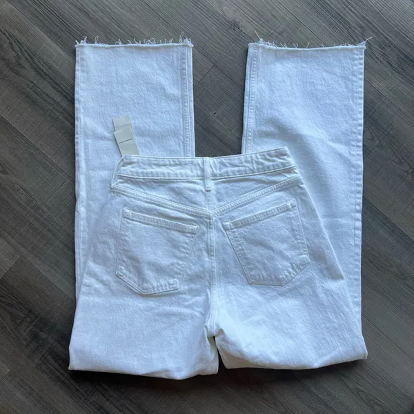 Abercrombie Curve Love High Rise 90s Relaxed Jean in White Destroy - Image 7