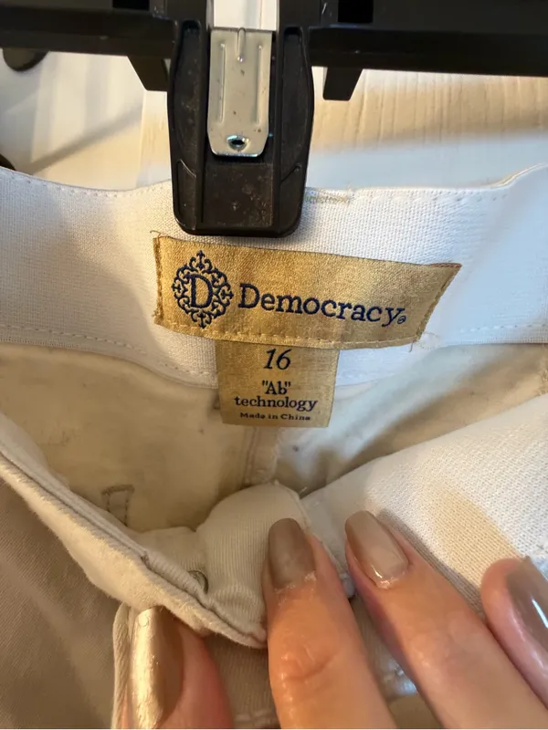 Democracy Cream Wide-Leg Cargo Pants - Image 3