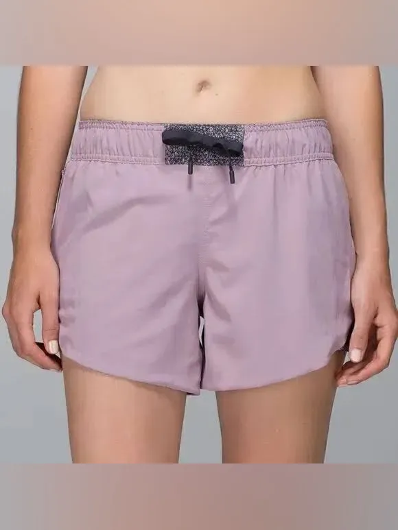 Lululemon Go The Distance Reversible Short Szie 8 - Image 2