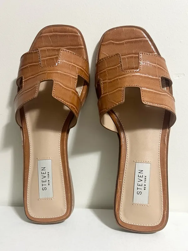 Steve Madden Hadyn Cognac Croc-Embossed Slide Sandals Size 6.5 - Image 5