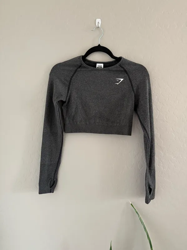 Gymshark Vital Seamless 2.0 Long Sleeve Gray Crop Top - Image 2