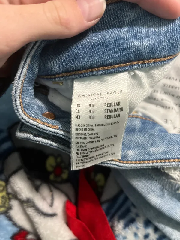 American Eagle Jeans - Image 4