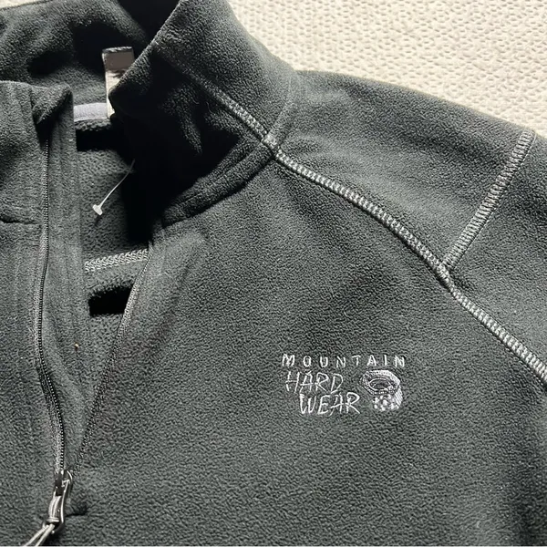 Mountain Hardwear Women’s Black Fleece Full Zip Jacket Size Medium EUC - Image 2